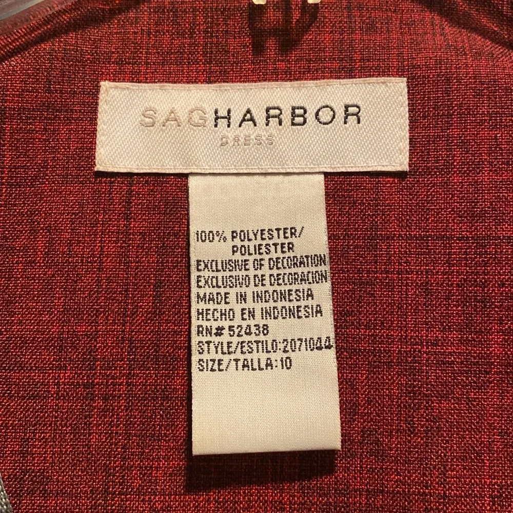 Two piece suit - Picture 3 of 9